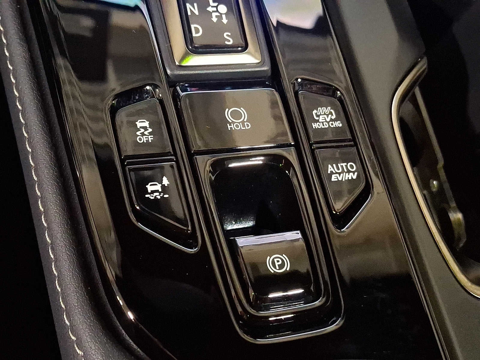 2024 Lexus NX 450h+ F SPORT Handling