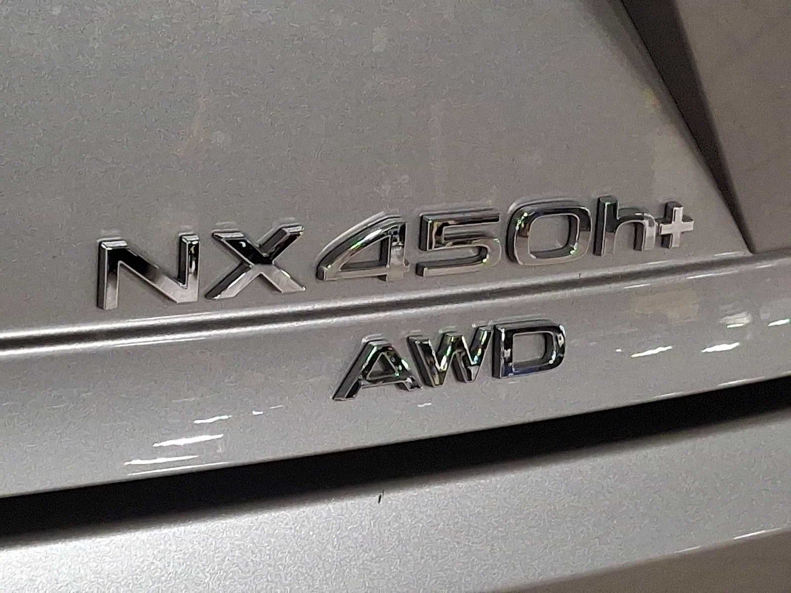 2024 Lexus NX 450h+ F SPORT Handling
