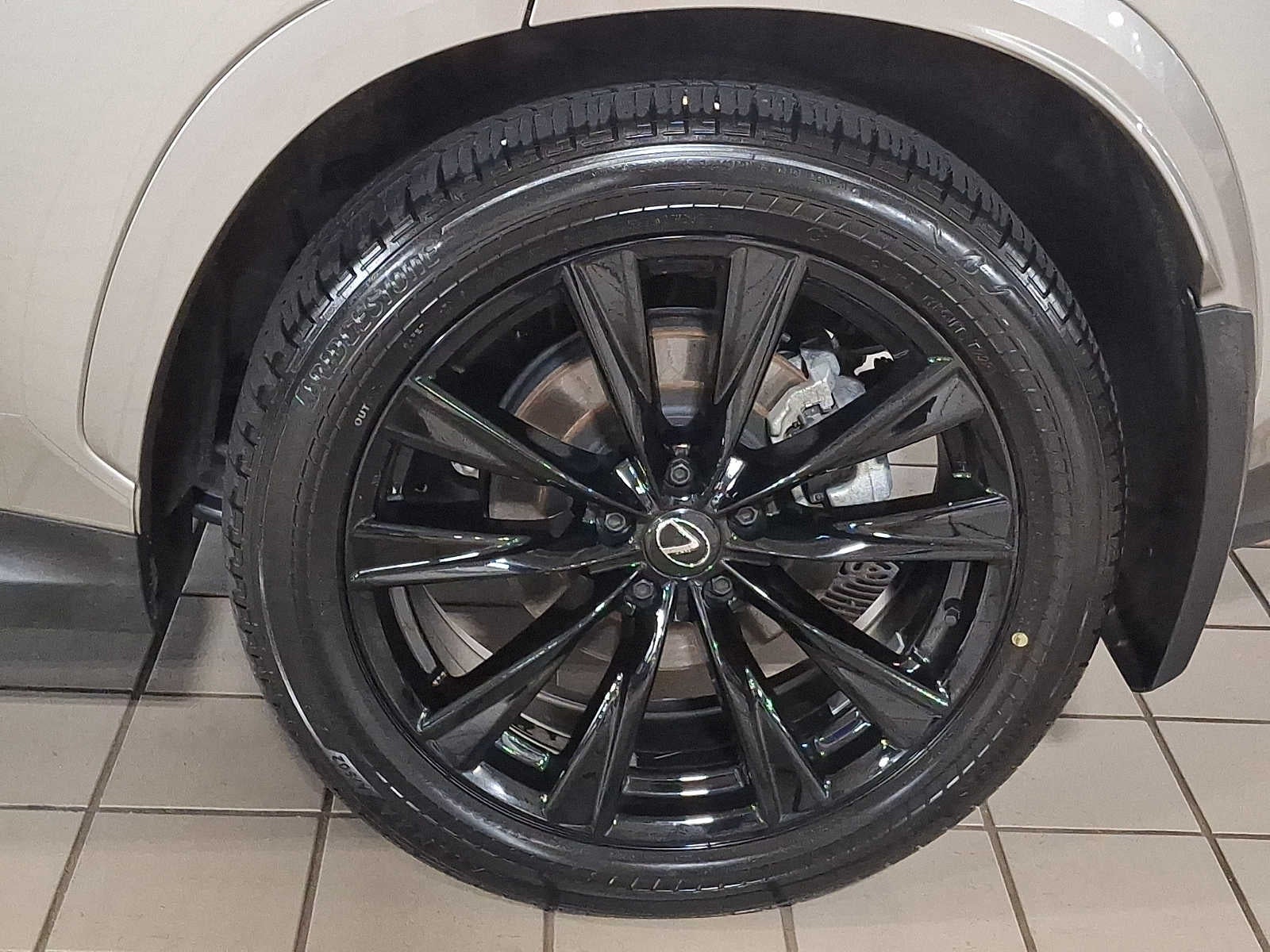 2024 Lexus NX 450h+ F SPORT Handling