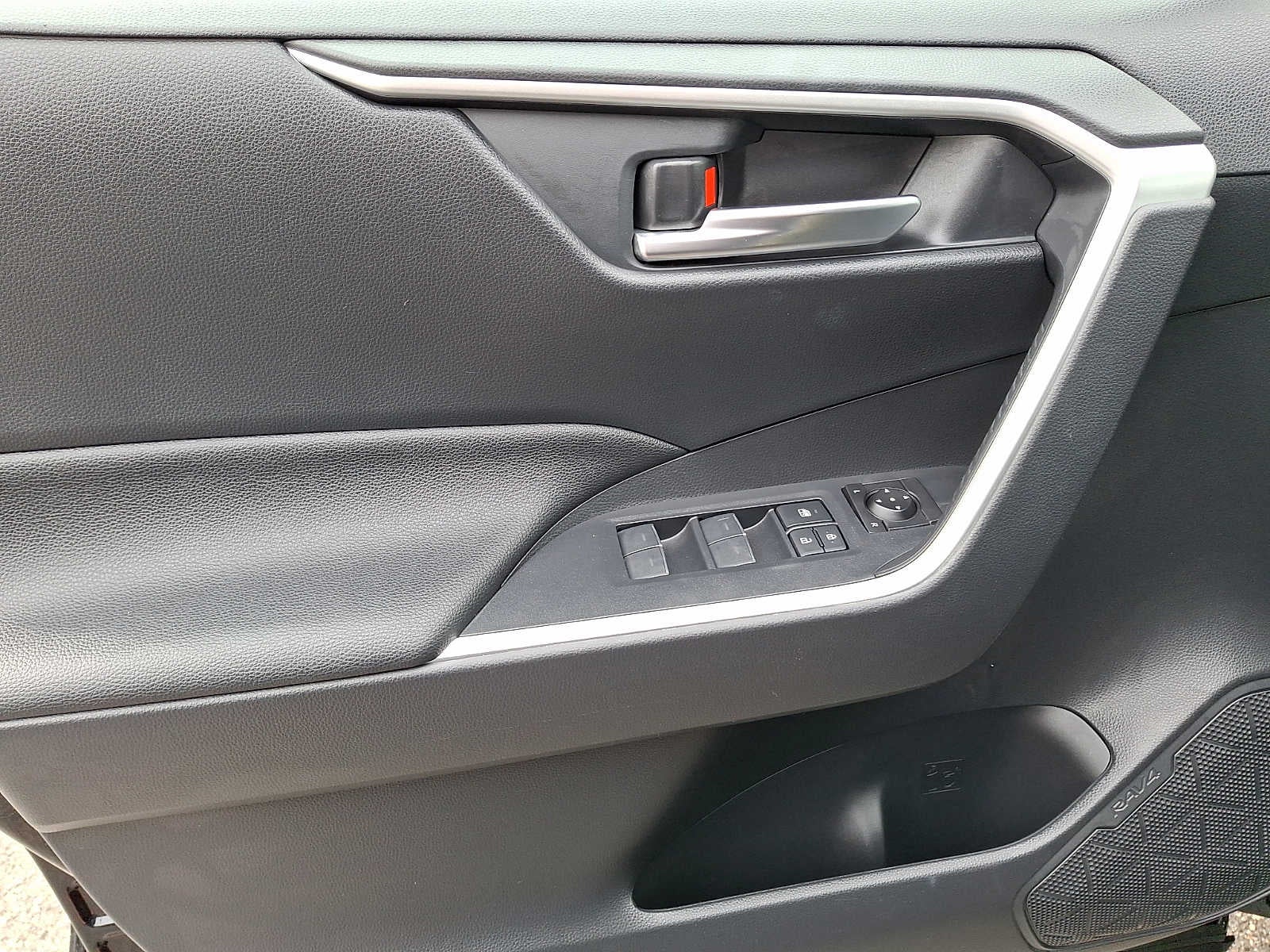 2023 Toyota RAV4 Prime SE