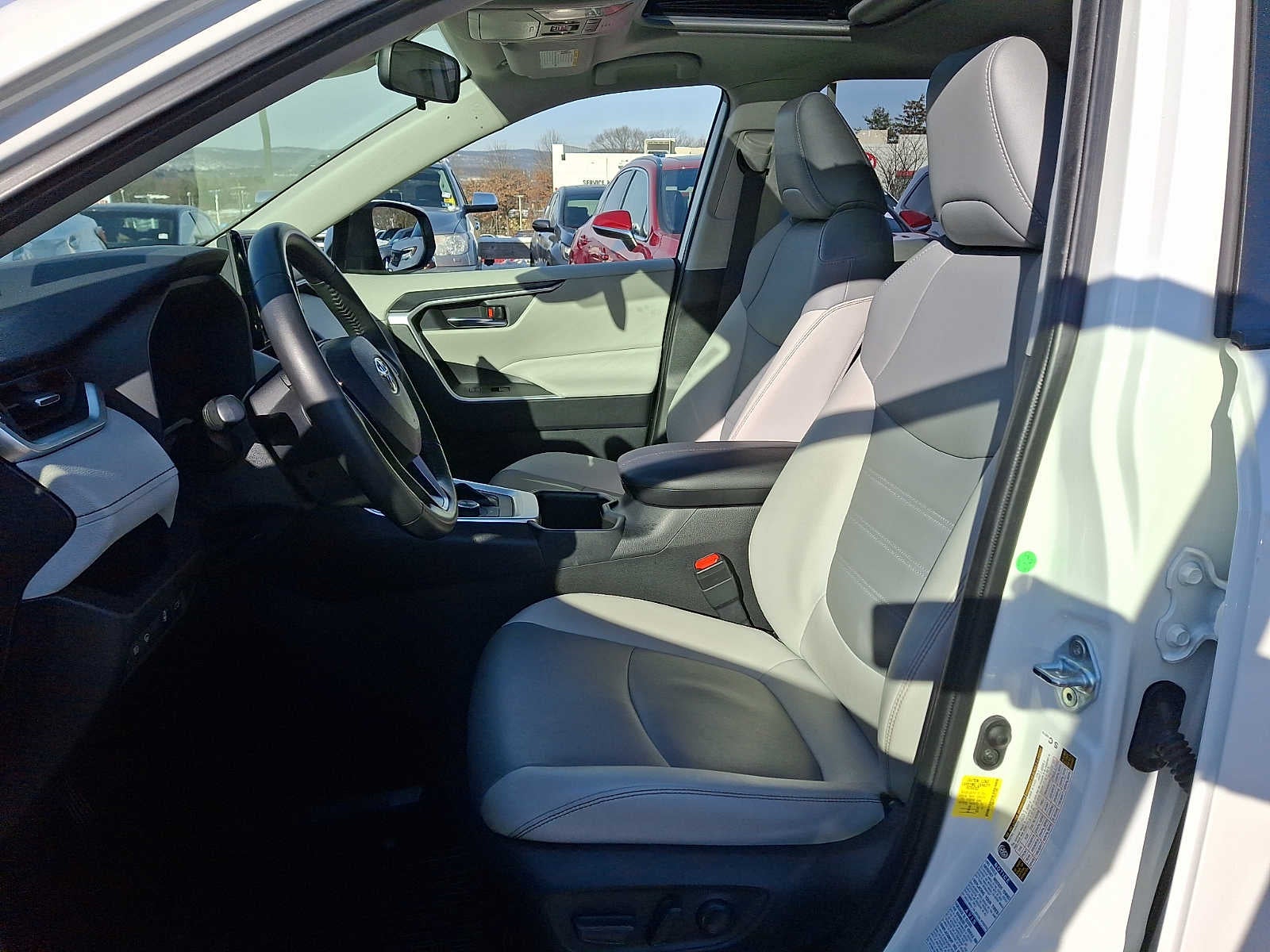 2022 Toyota RAV4 Hybrid XLE Premium