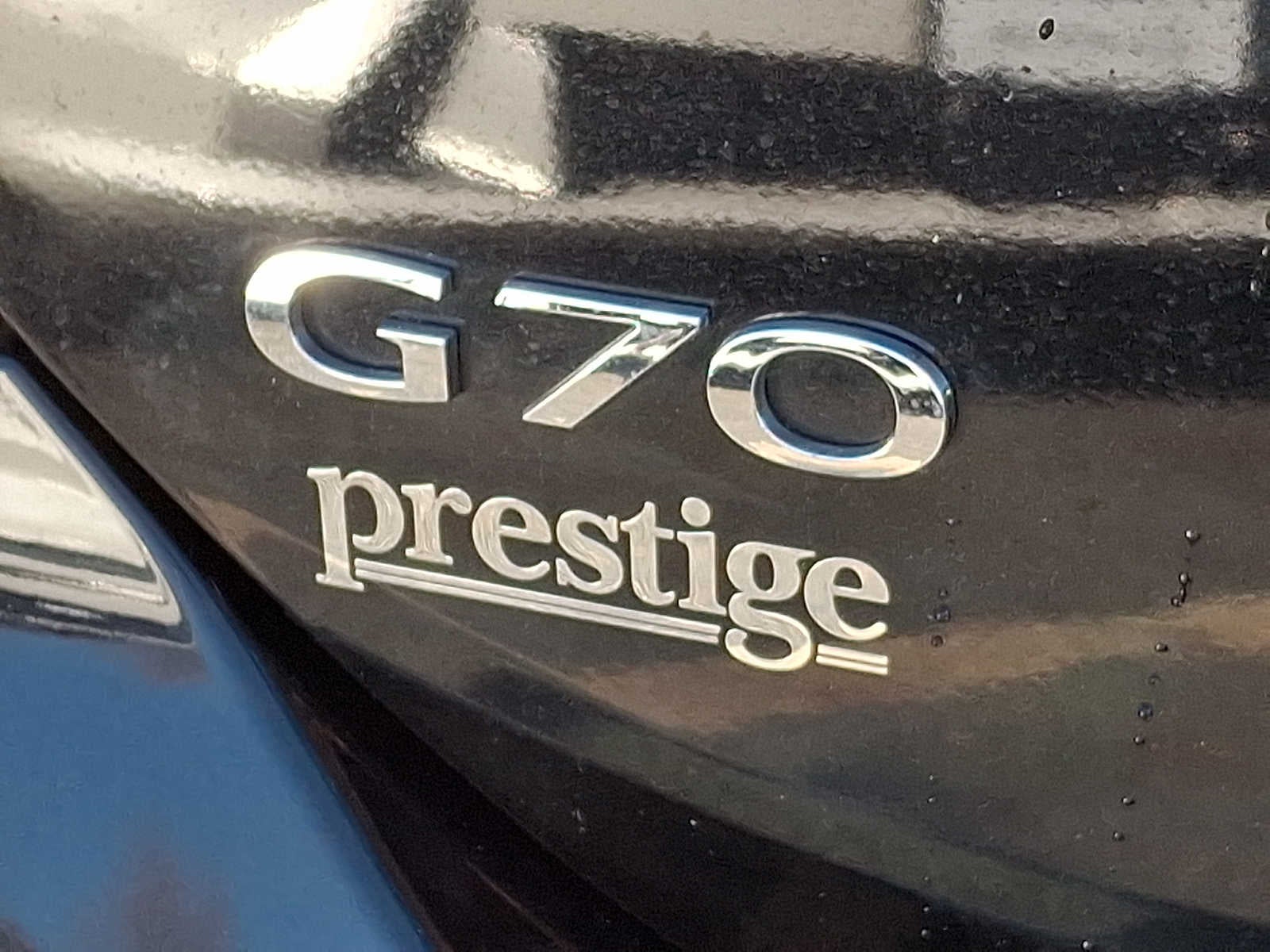 2023 Genesis G70 2.0T