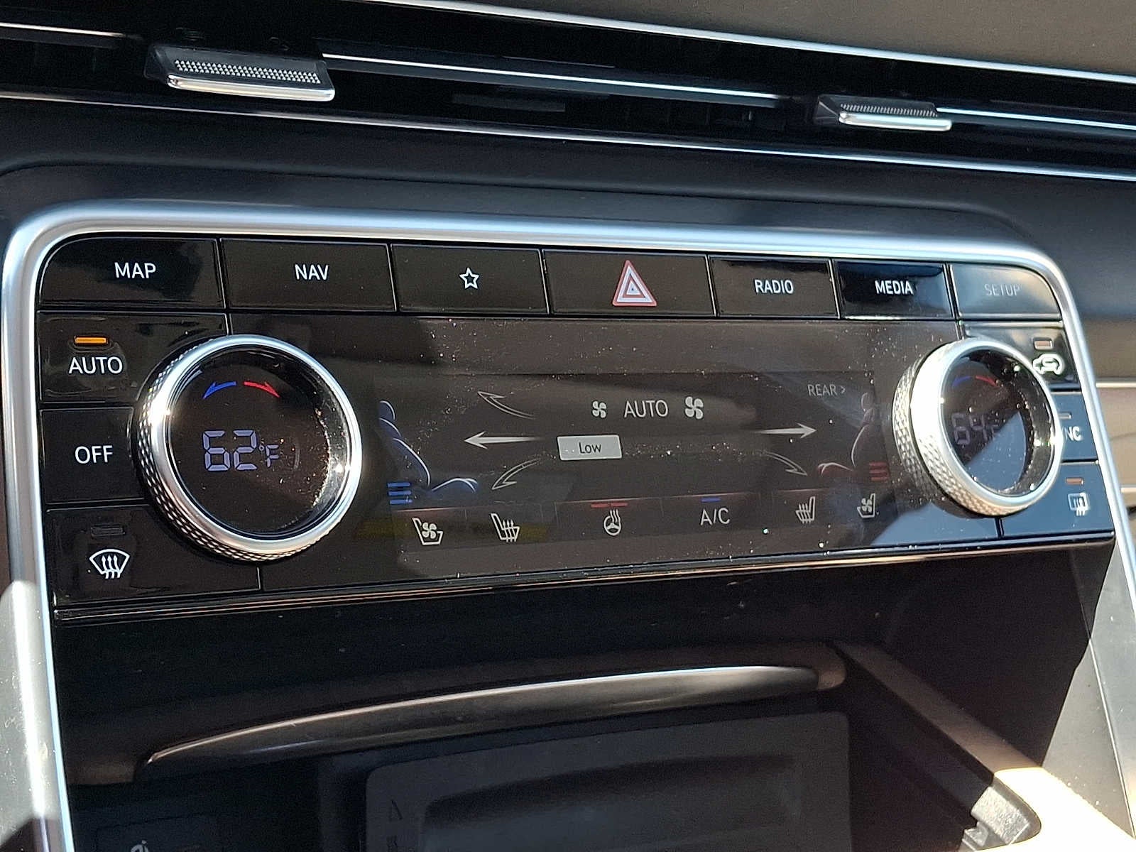 2023 Genesis GV80 Advanced +