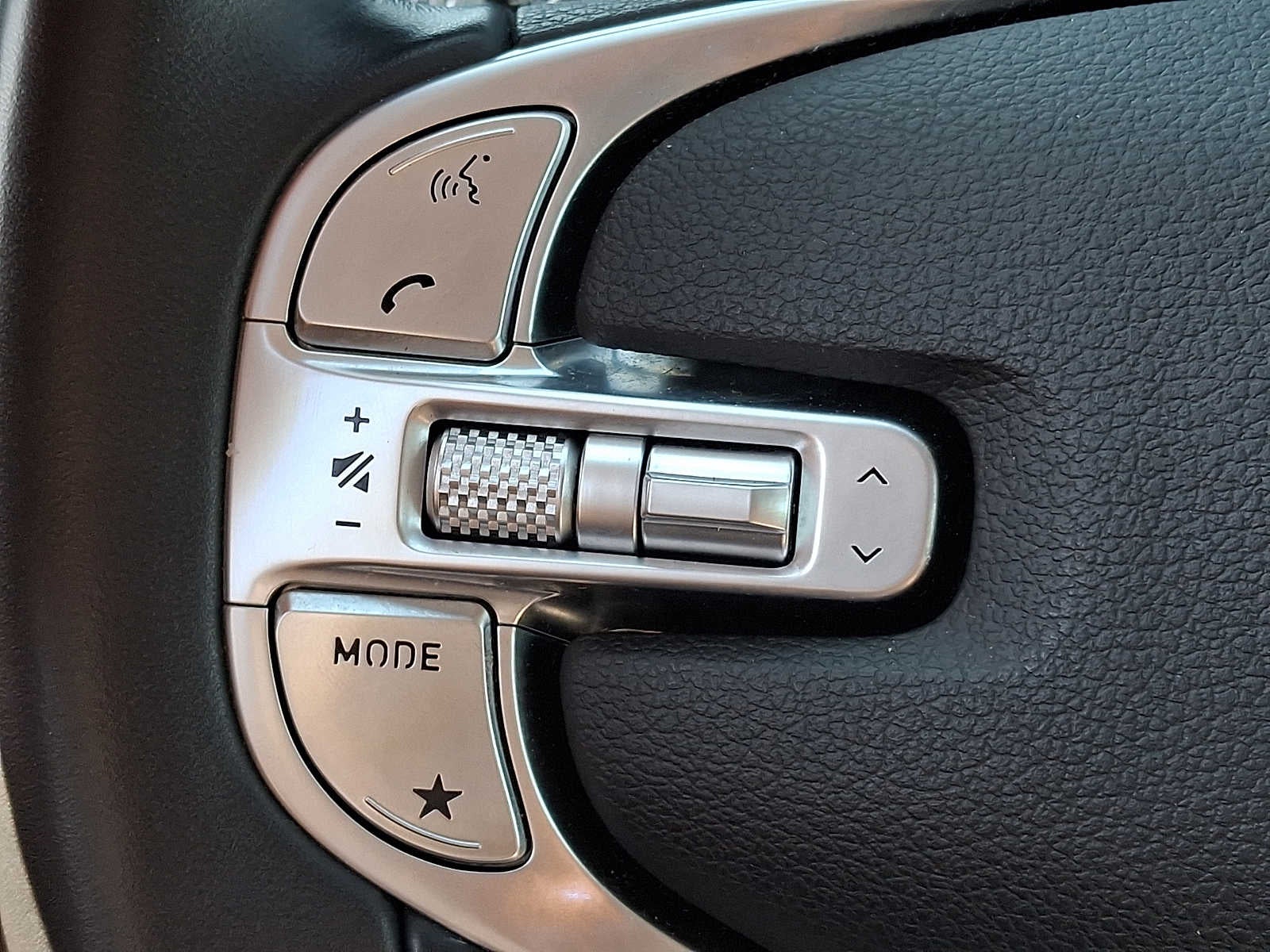 2023 Genesis GV80 Advanced +