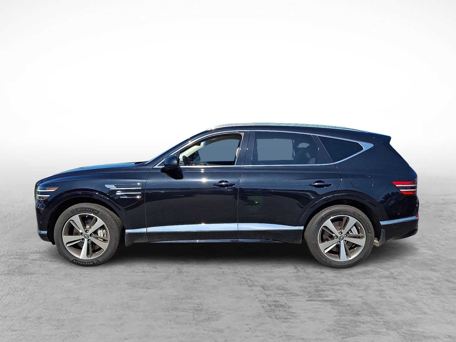 2023 Genesis GV80 Advanced +