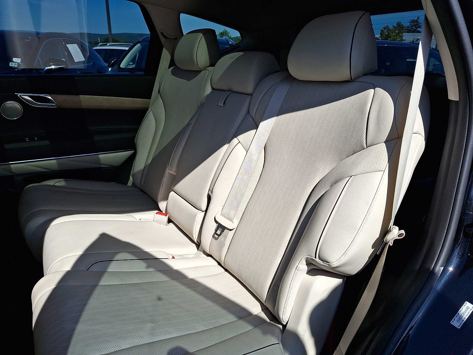 2023 Genesis GV80 Advanced +