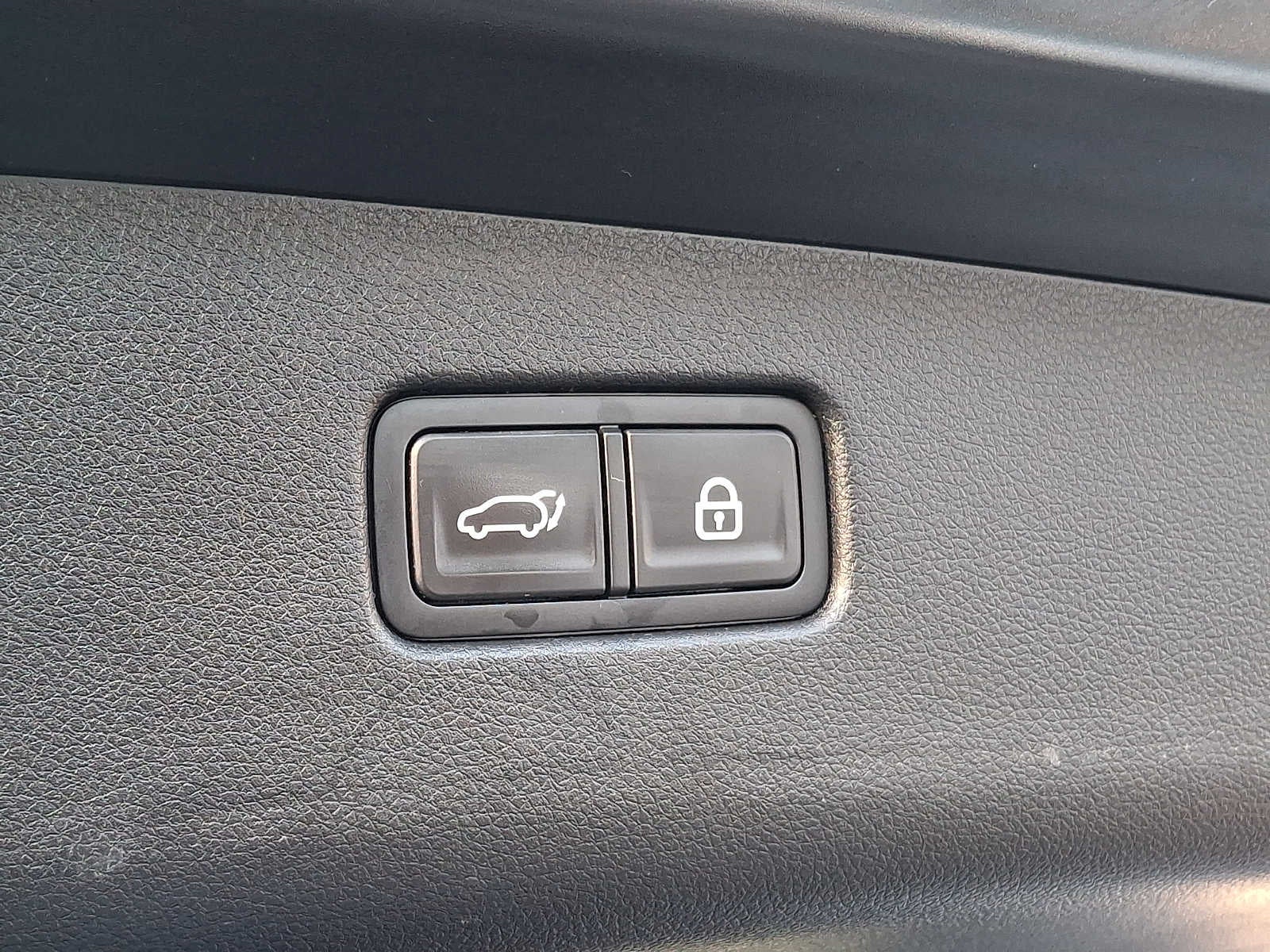 2022 Genesis GV70 2.5T