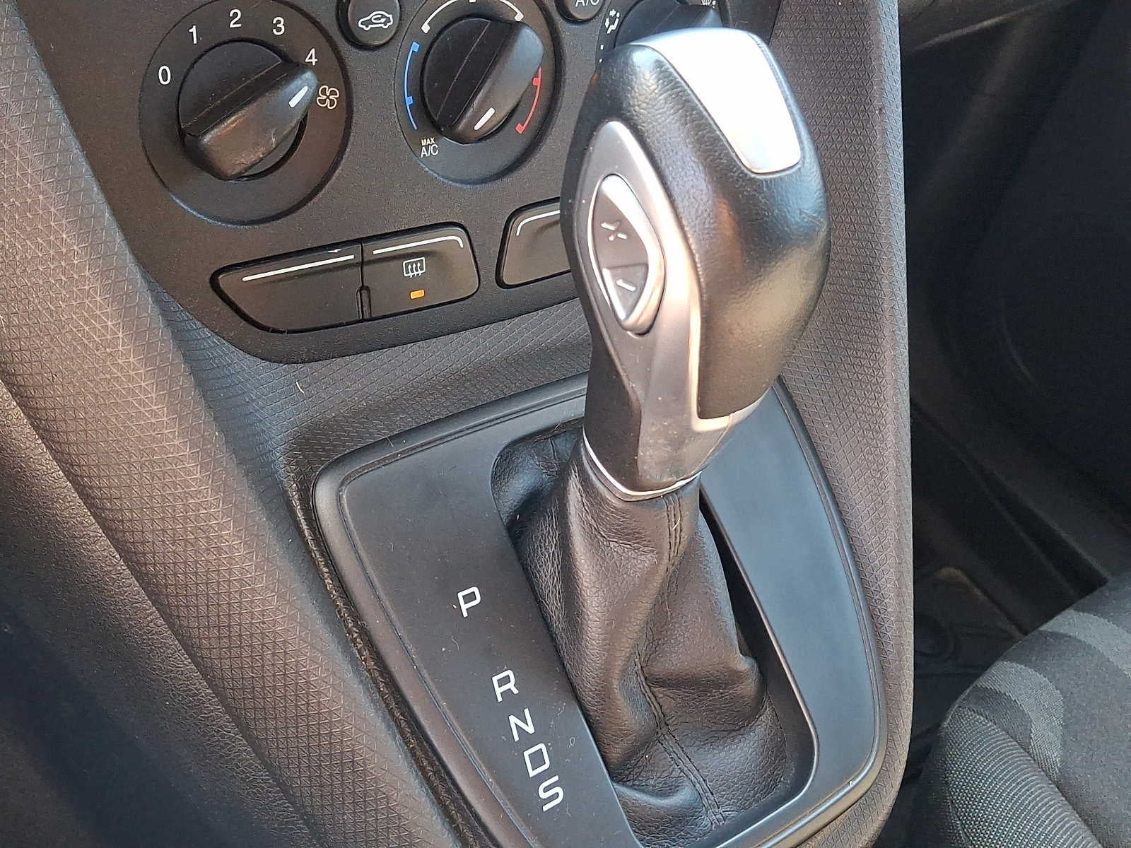 2015 Ford Transit Connect Wagon XLT