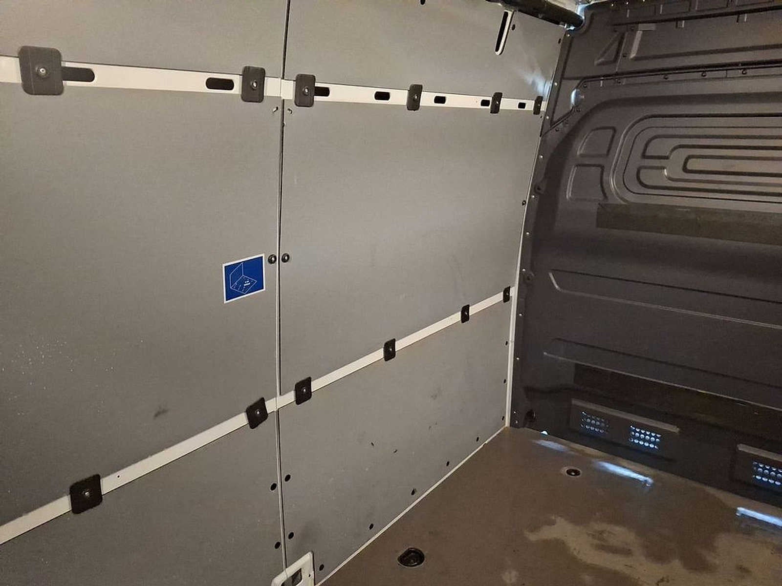 2025 Mercedes-Benz Sprinter 2500 Standard Roof I4 Diesel 144 RWD