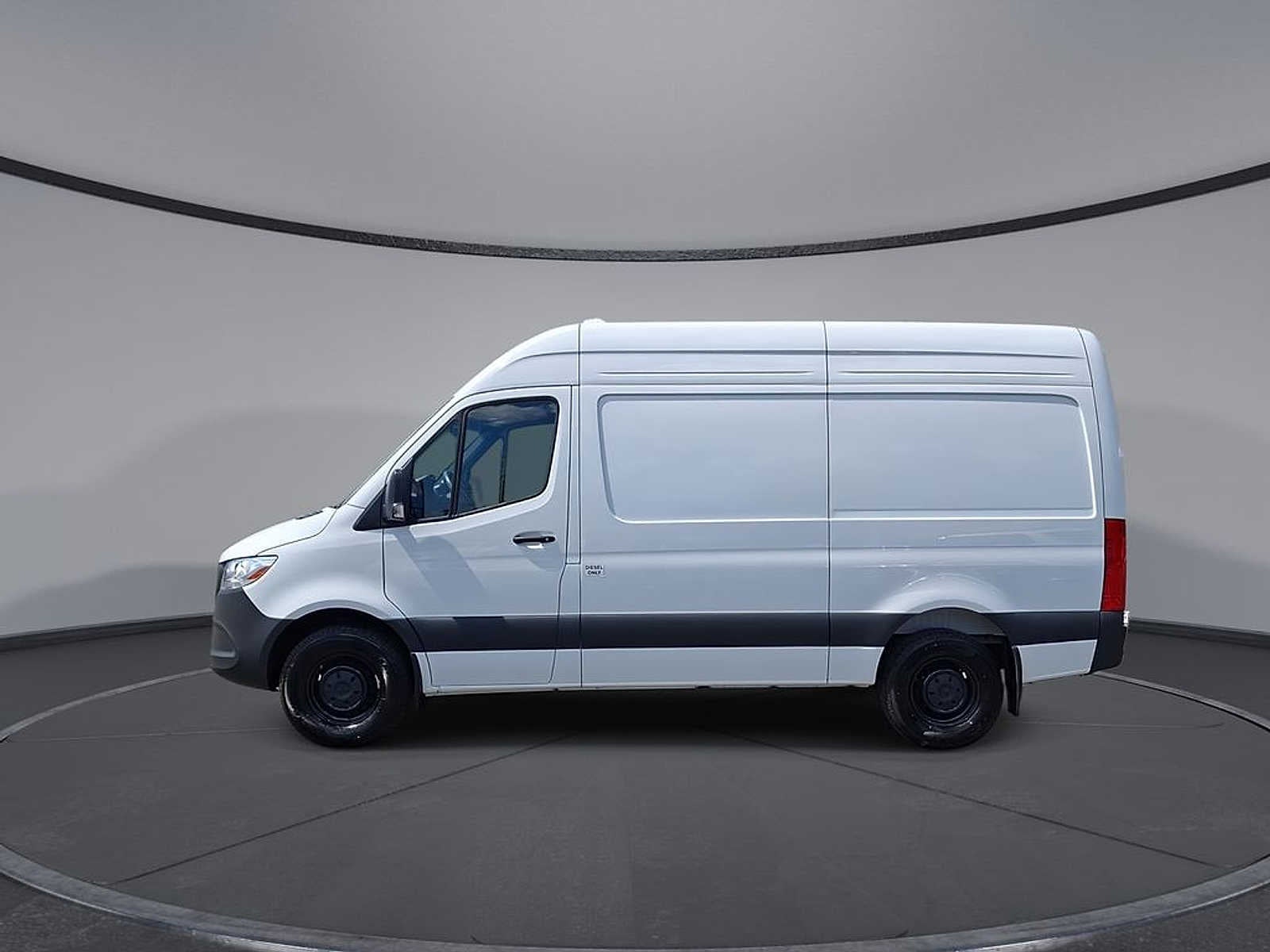 2025 Mercedes-Benz Sprinter 2500 Standard Roof I4 Diesel 144 RWD