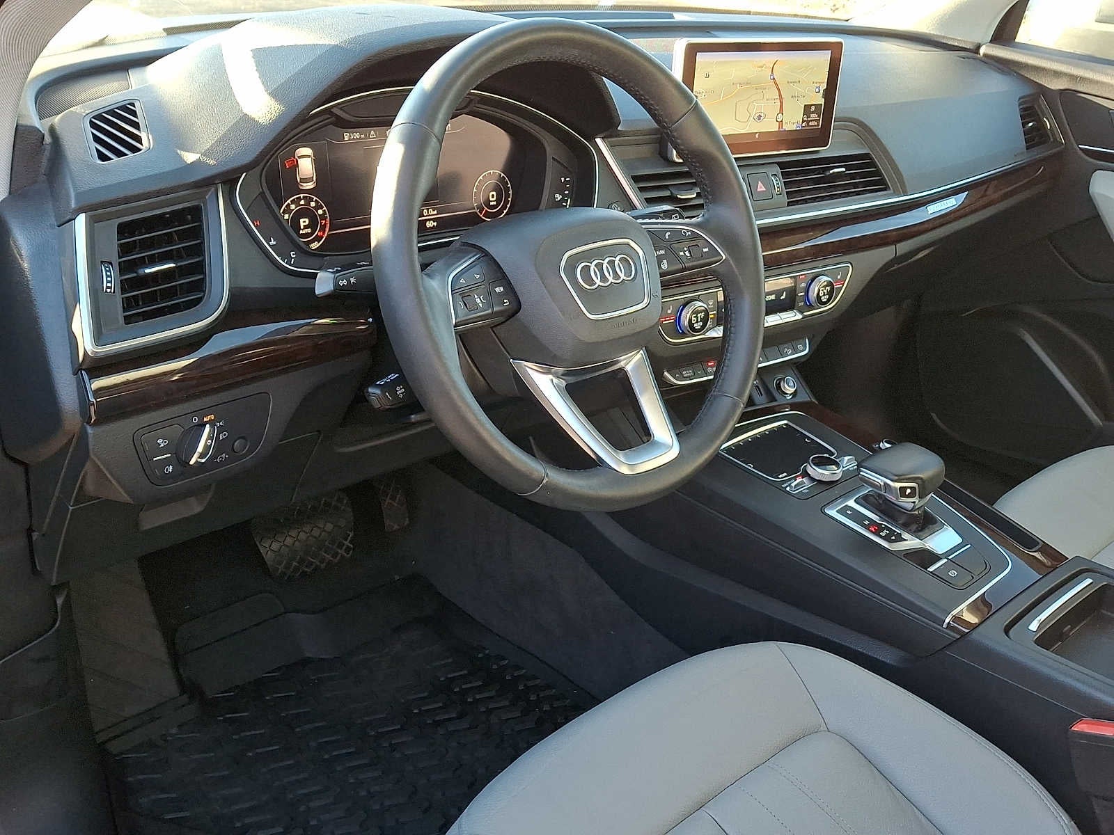 2018 Audi Q5 Premium Plus