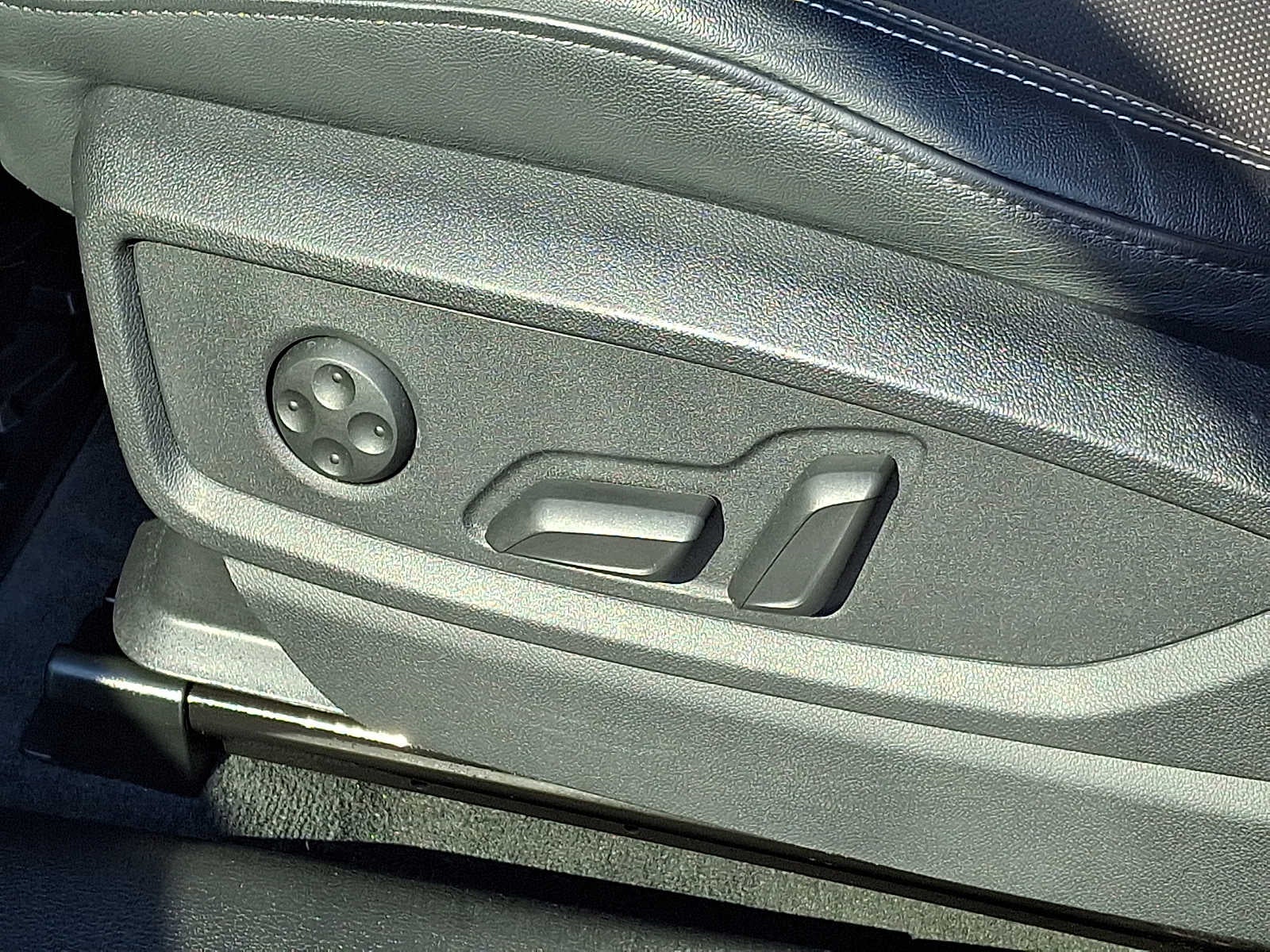 2023 Audi Q5 S line Prestige