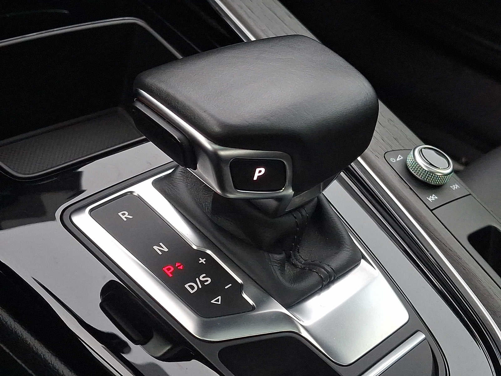 2021 Audi A4 Premium 40 TFSI quattro