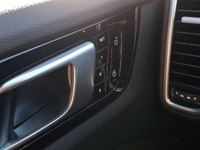 2019 Porsche Cayenne E-Hybrid