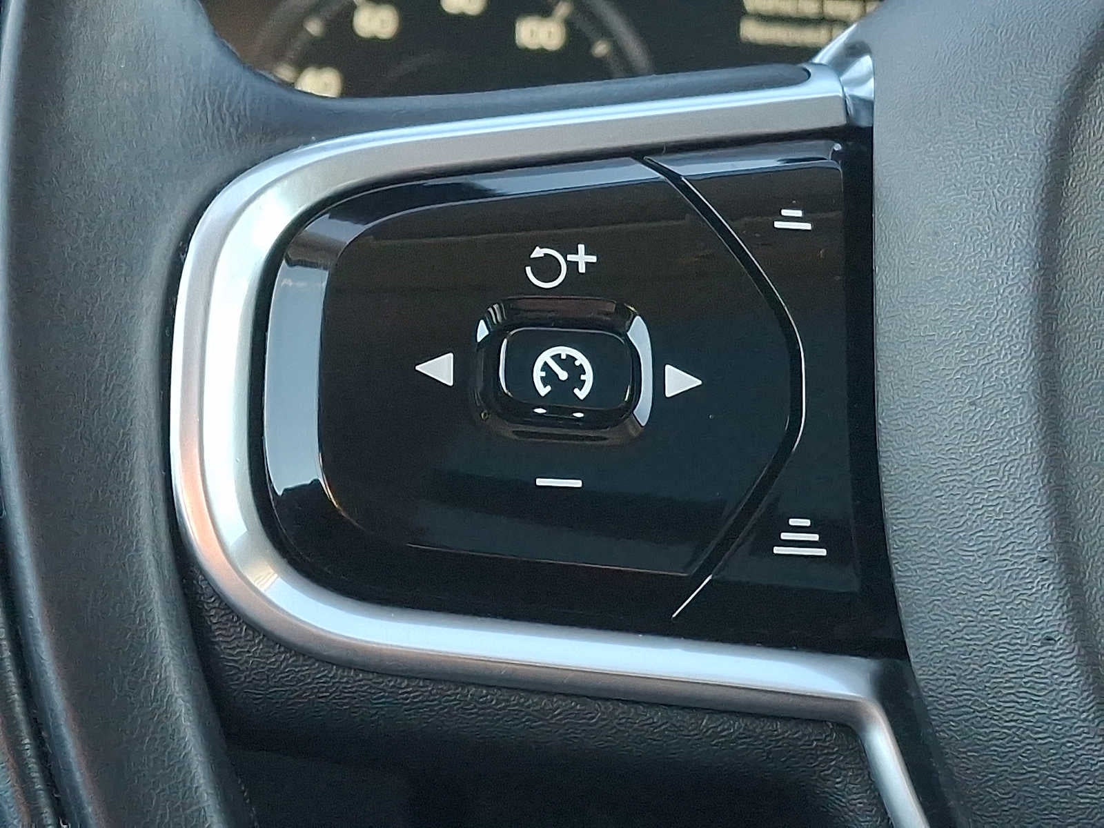 2018 Volvo XC60 Inscription