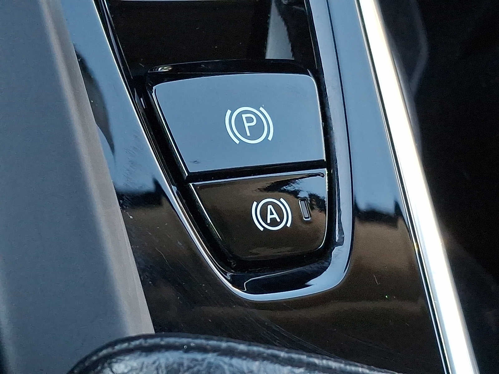 2018 Volvo XC60 Inscription