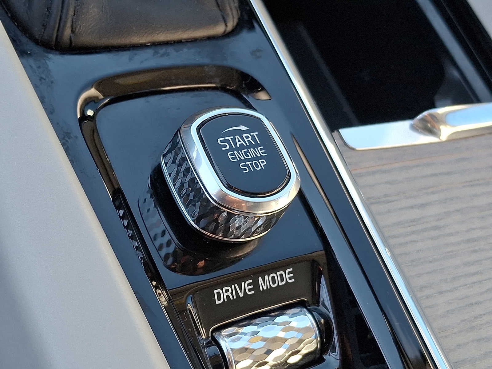2020 Volvo XC60 Inscription