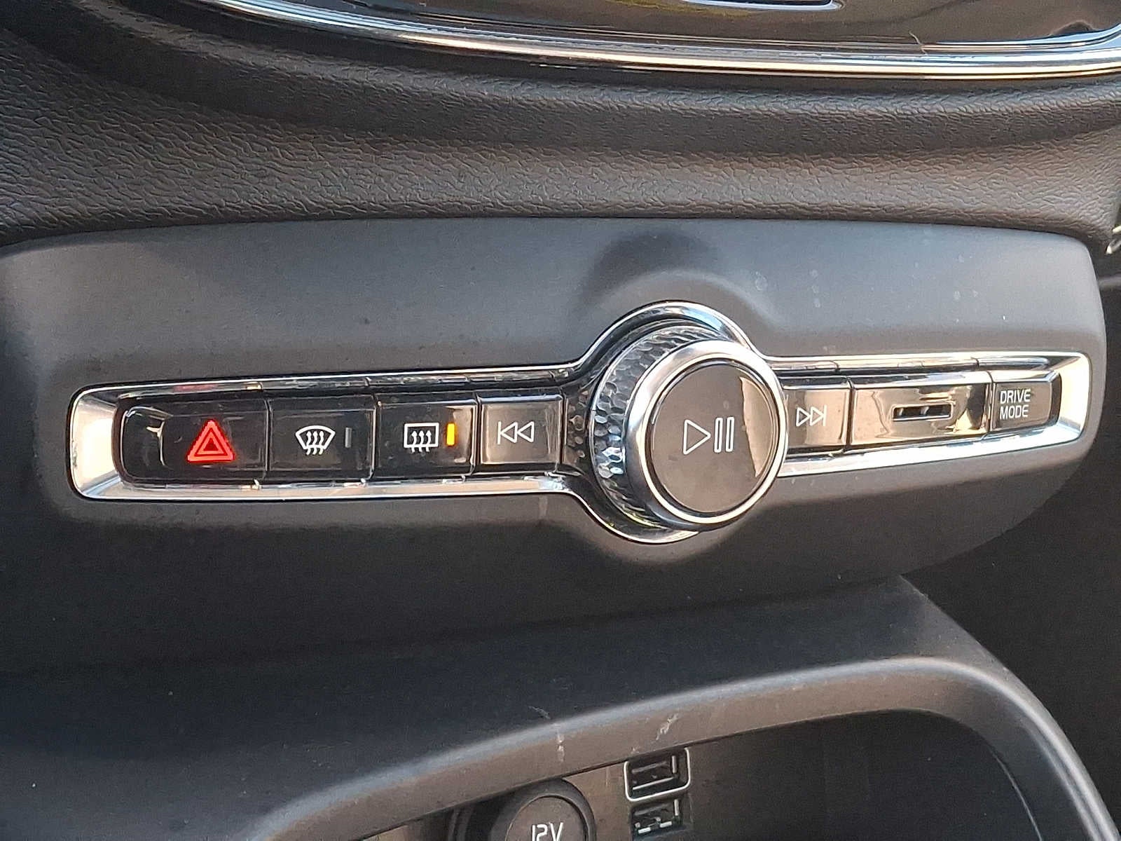 2019 Volvo XC40 Momentum