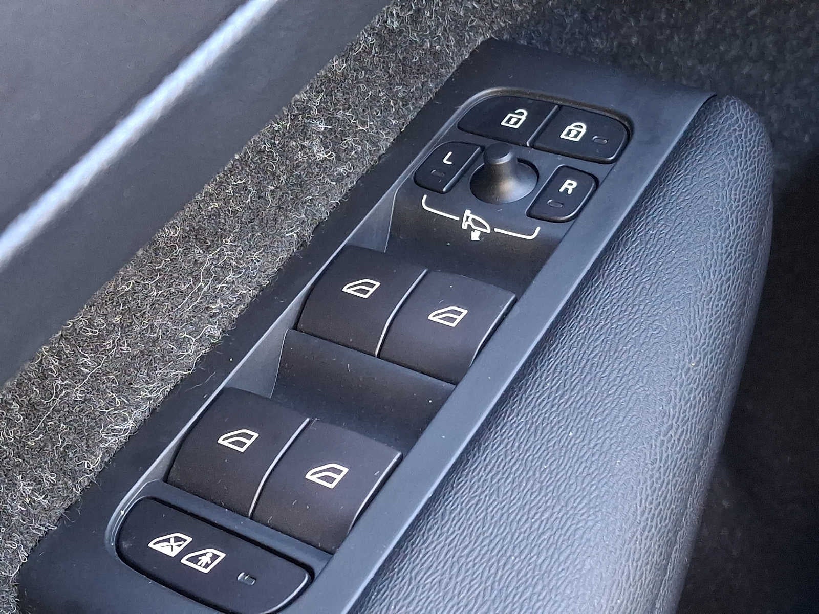 2019 Volvo XC40 Momentum