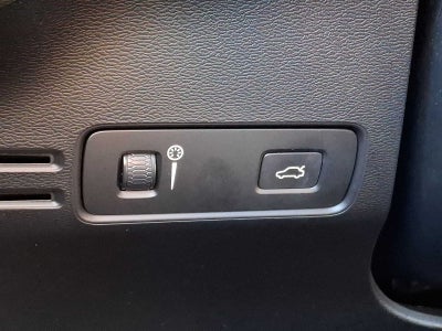 2019 Volvo XC40 Momentum