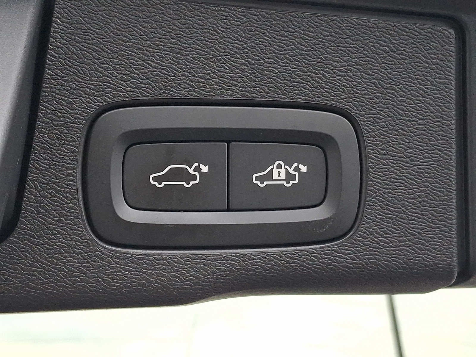 2022 Volvo XC60 Inscription
