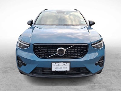 2024 Volvo XC40 Plus Dark Theme